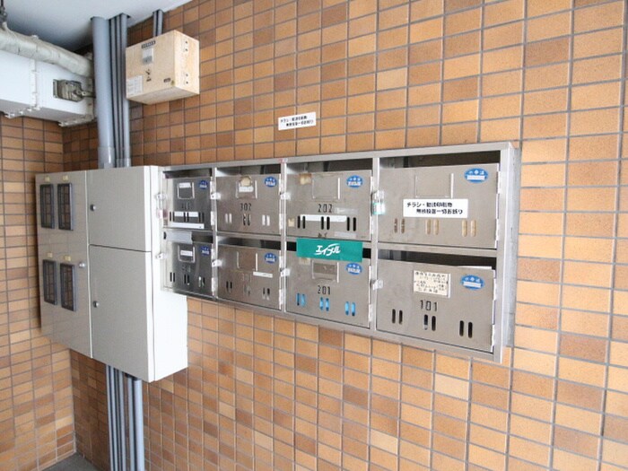 物件外観写真4　(建物設備)