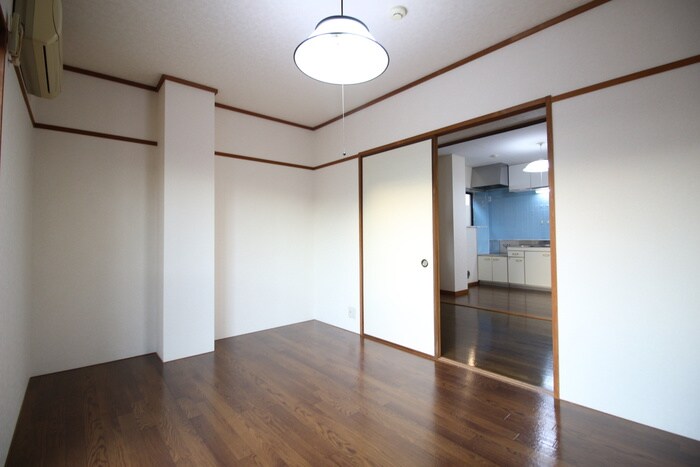 物件内観写真10　(居室)