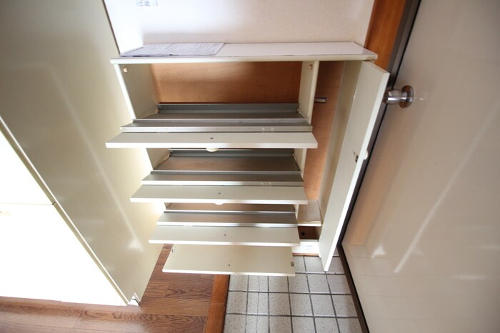 物件内観写真17　(靴箱)