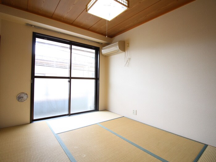 物件内観写真8　(居室)