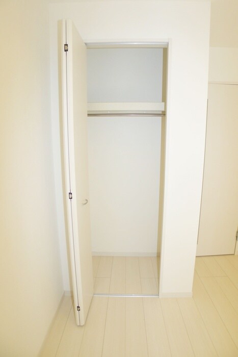 物件内観写真15　(収納)