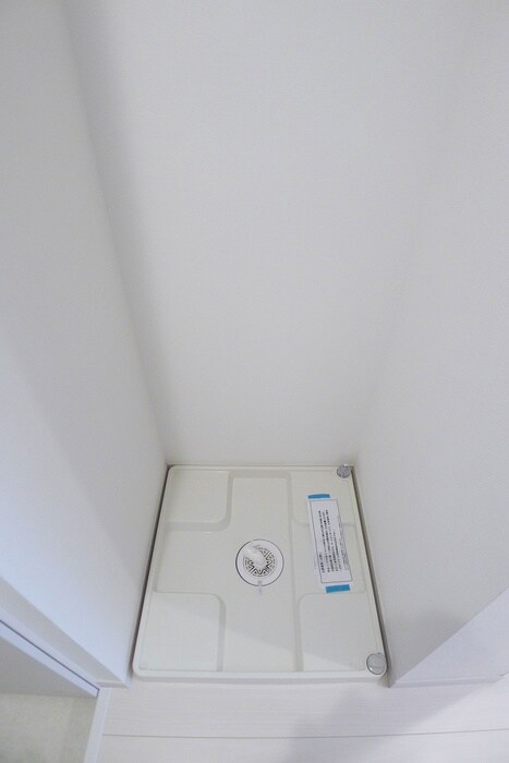 物件内観写真18　(洗濯機置場)