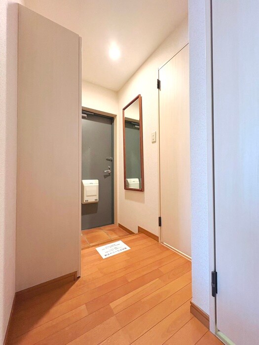 物件内観写真18　(廊下)