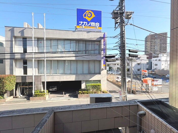 物件内観写真20　(室内からの展望)