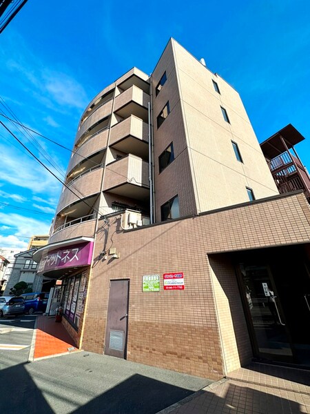 グランドカ―サ  武蔵野外観写真