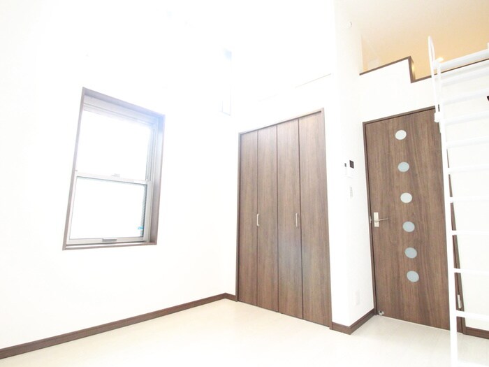 物件内観写真8　(居室)