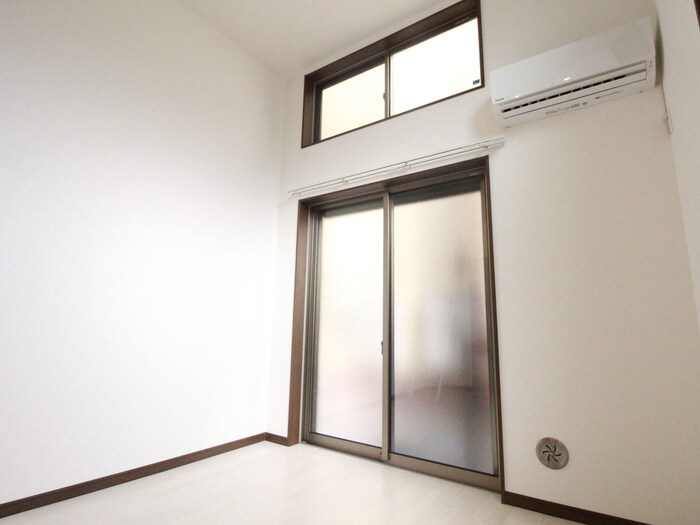 物件内観写真9　(居室)