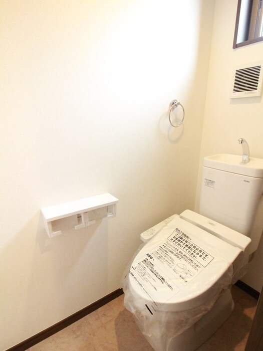 物件内観写真12　(トイレ)