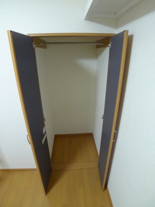 物件内観写真6　(収納)