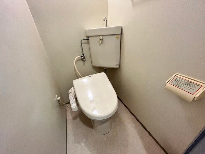 物件内観写真12　(トイレ)