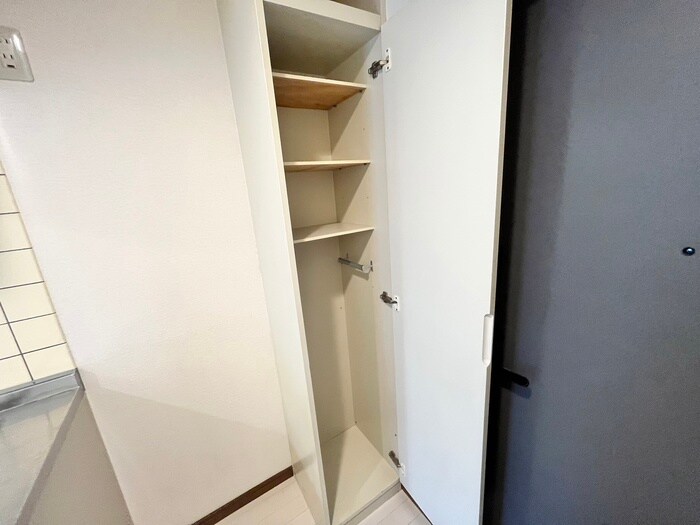 物件内観写真16　(靴箱)