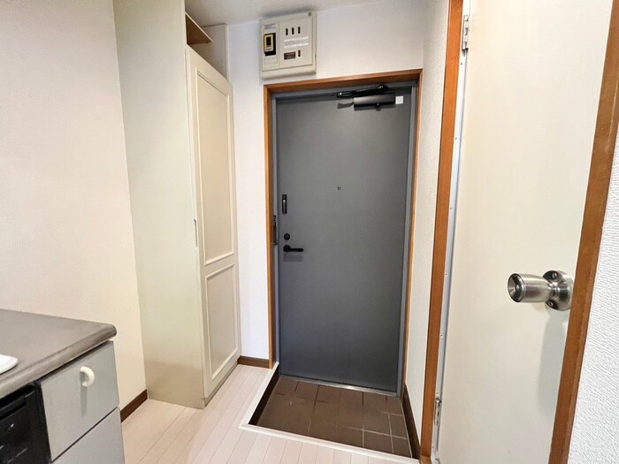 物件内観写真19　(玄関)