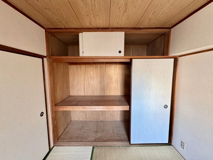 物件内観写真11　(収納)