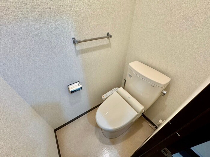 物件内観写真15　(トイレ)