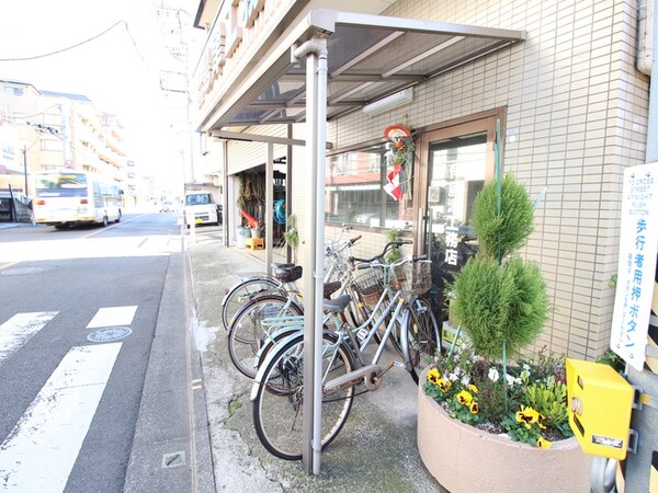 駐輪場