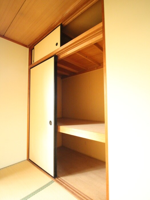 物件内観写真13　(収納)