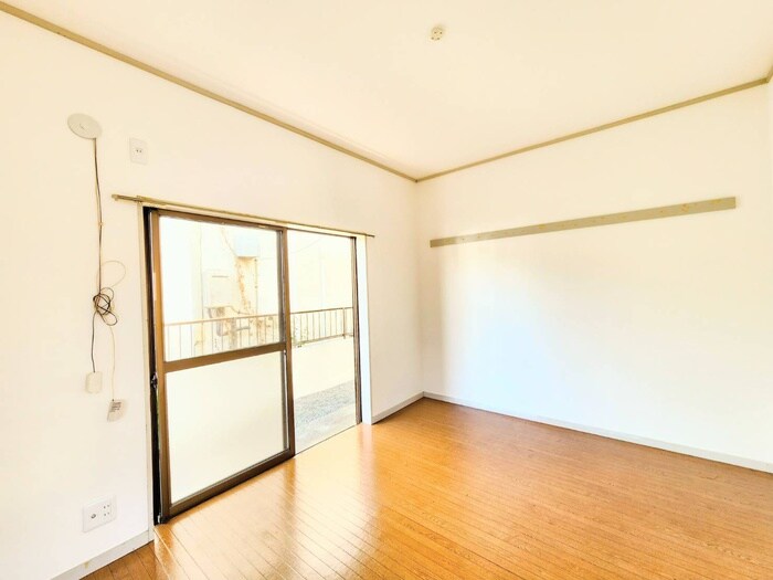 物件内観写真9　(居室)