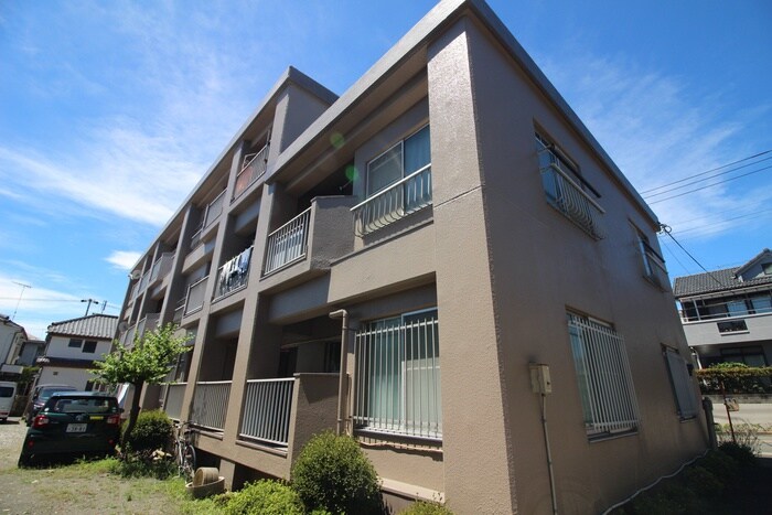 緑ケ丘マンションの外観写真