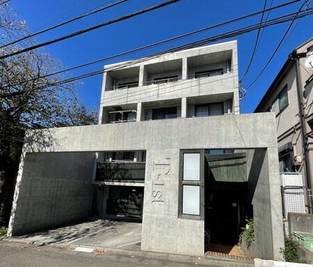 T-1st(2階）外観写真