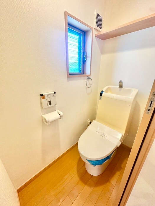 物件内観写真15　(トイレ)