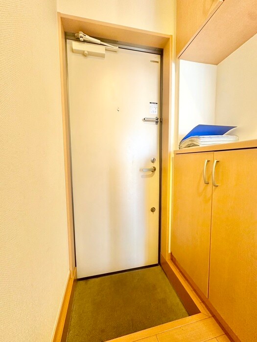 物件内観写真17　(玄関)