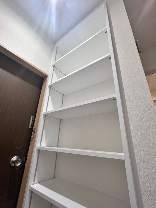 物件内観写真12　(靴箱)
