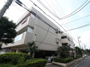 メゾンさがみ外観写真