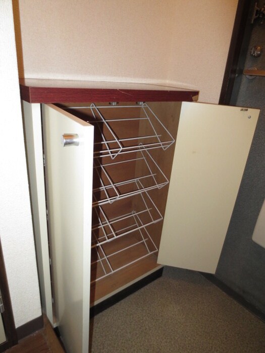 物件内観写真17　(靴箱)