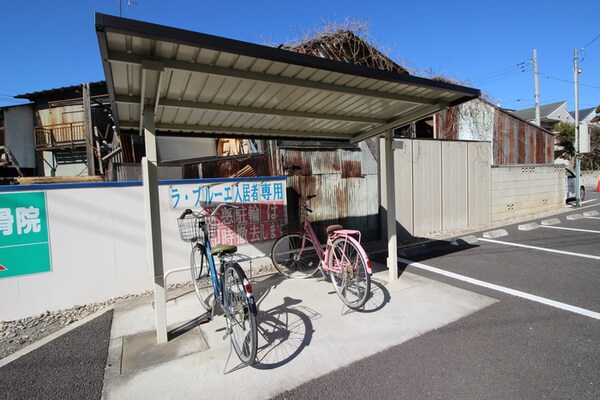 駐輪場