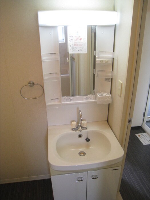 物件内観写真10　(洗面)