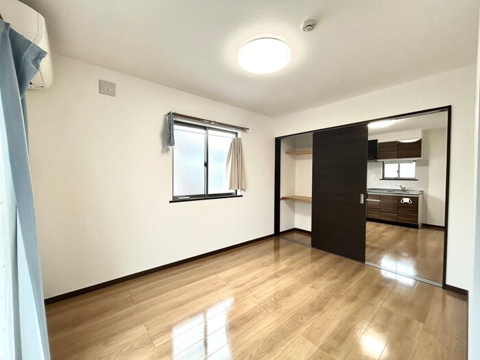 物件内観写真8　(居室)