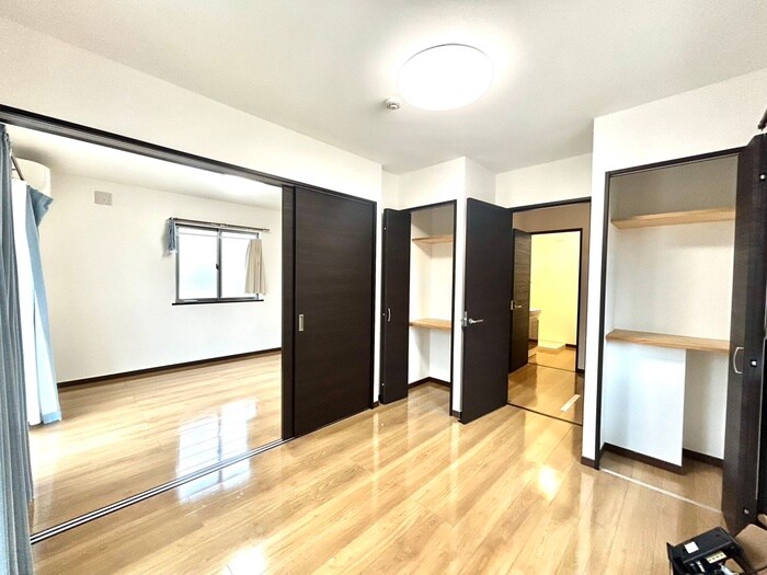 物件内観写真9　(居室)