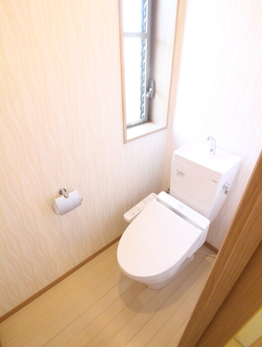 物件内観写真8　(トイレ)