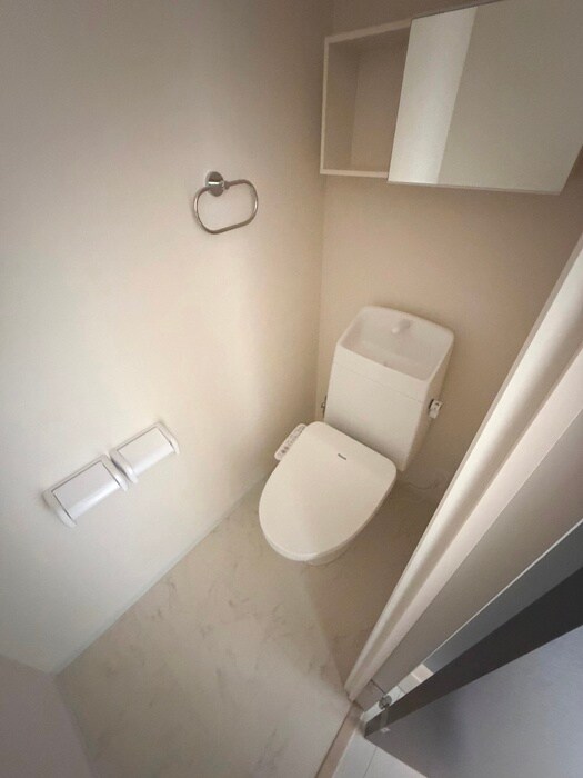 物件内観写真14　(トイレ)