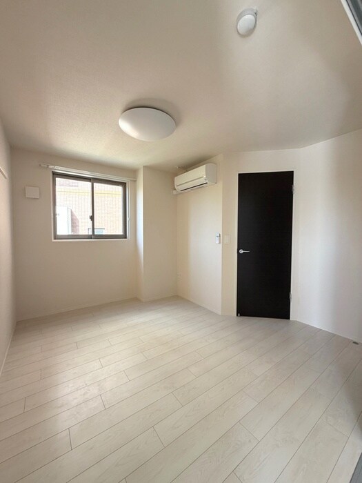物件内観写真21　(居室)