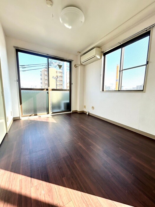 エクセレント  盛の居室