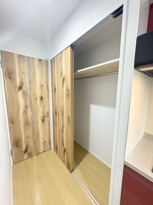 物件内観写真15　(収納)