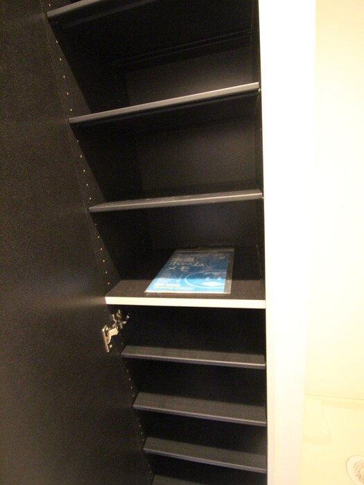 物件内観写真8　(靴箱)