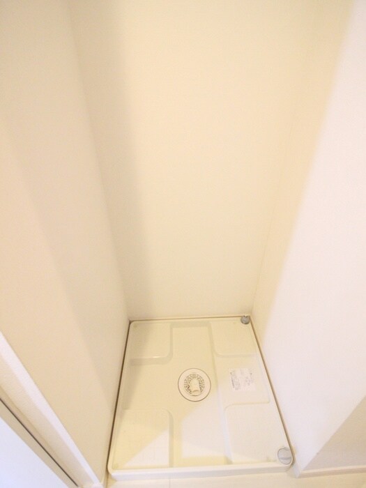 物件内観写真9　(洗濯機置場)