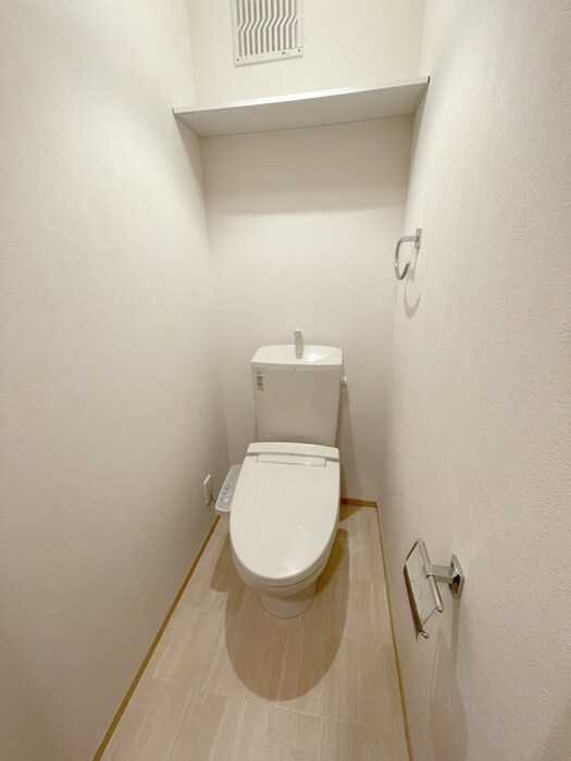 物件内観写真14　(トイレ)