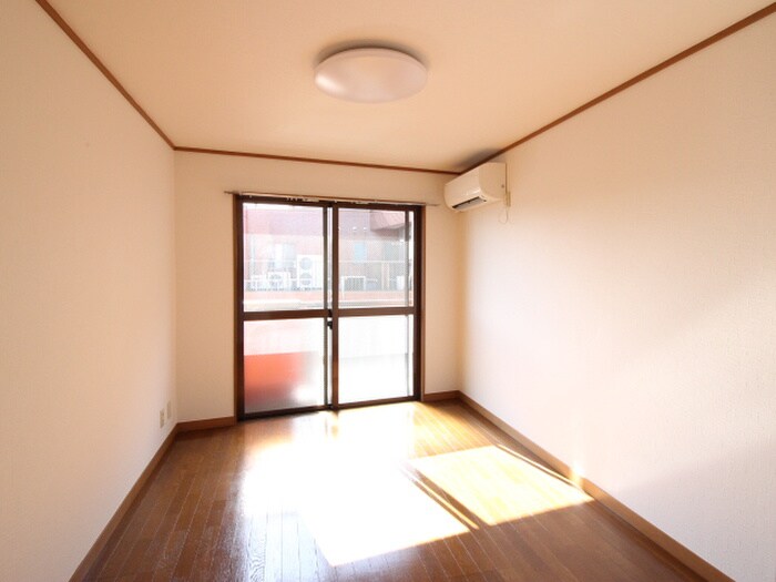 物件内観写真7　(居室)