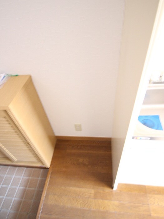 物件内観写真16　(廊下)