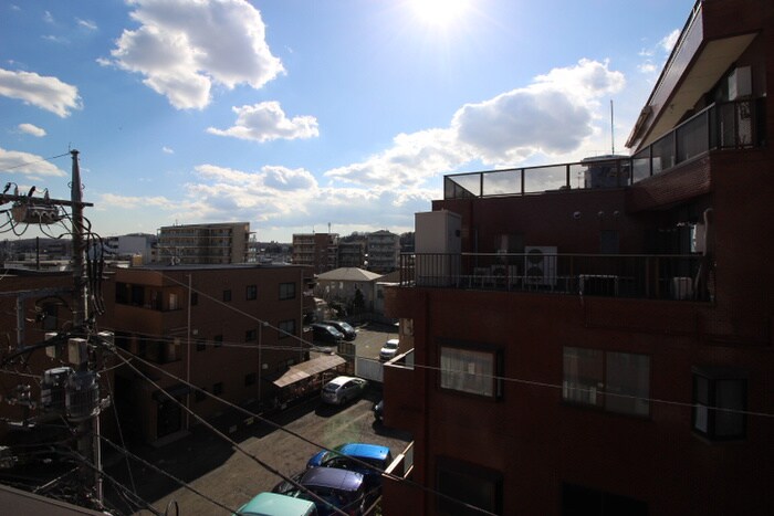 物件内観写真21　(室内からの展望)