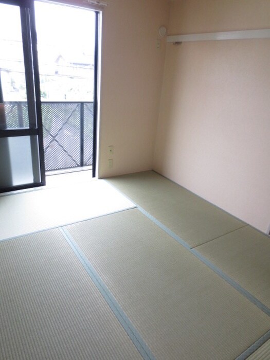 物件内観写真10　(居室)