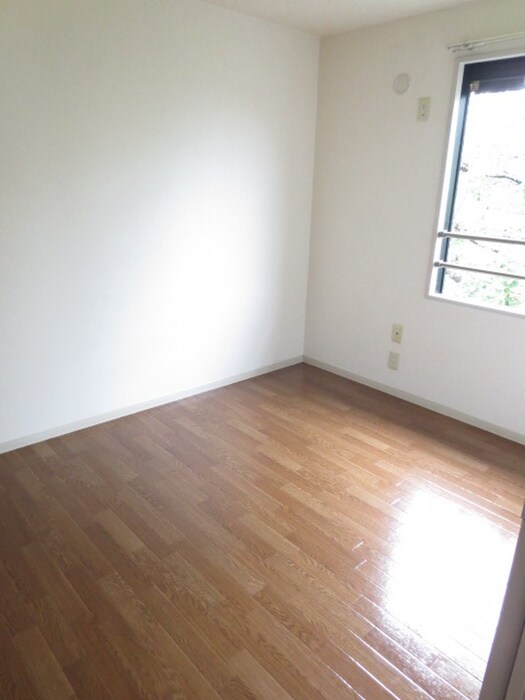 物件内観写真11　(居室)