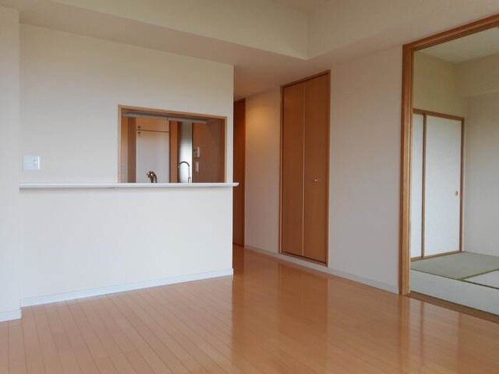 物件内観写真7　(内観写真)