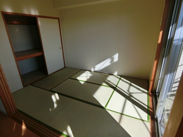 物件内観写真10　(収納)