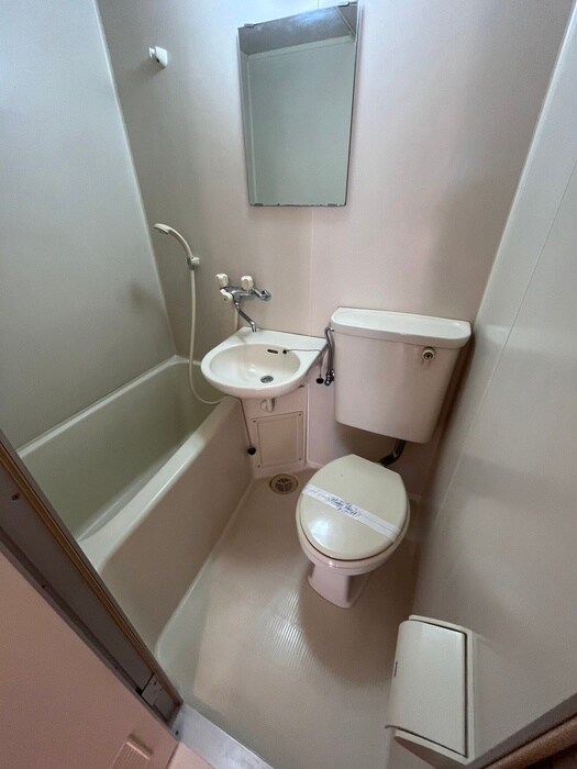 物件内観写真8　(トイレ)