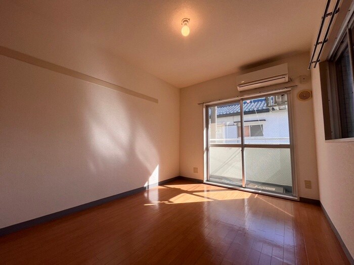 物件内観写真14　(居室)