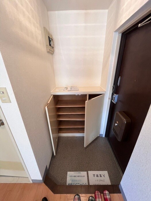 物件内観写真17　(靴箱)